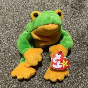Ty Beanie Baby - Smoochy the Frog